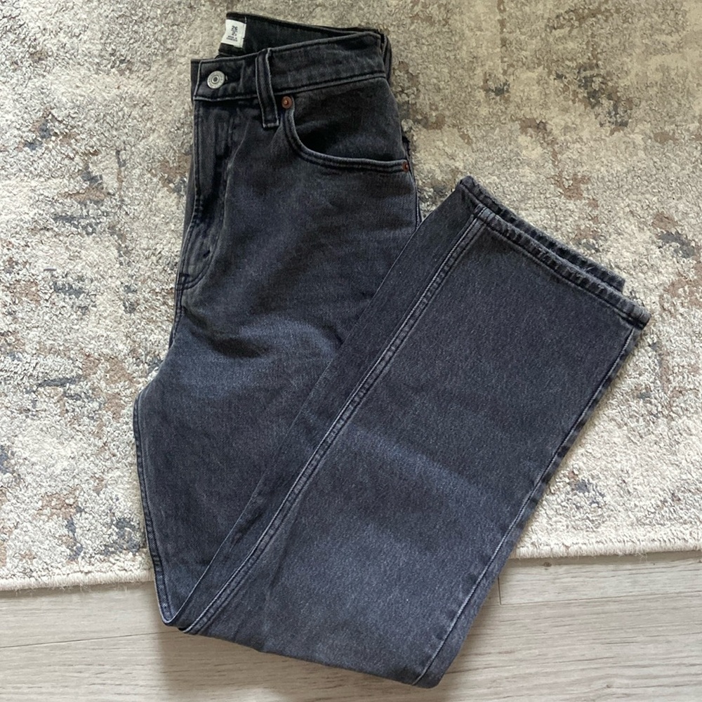 Abercrombie The 90s Straight Ultra High Rise